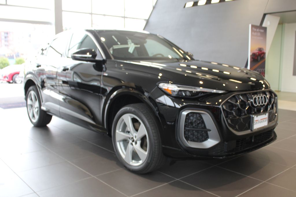 2025 Audi New Q5 Sportback Premium Plus's photo