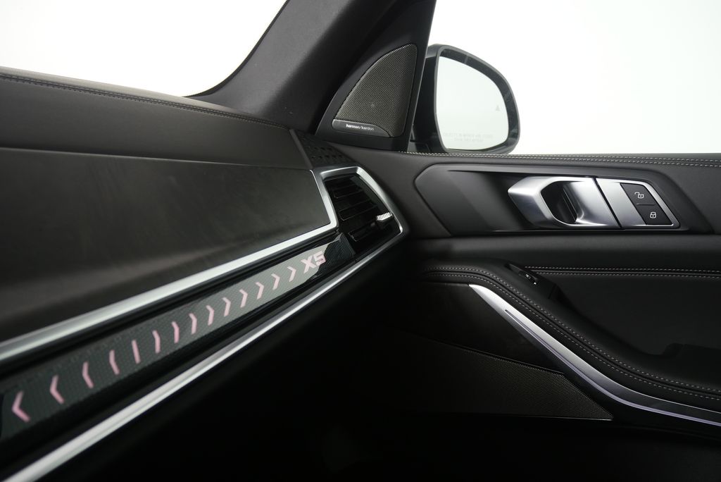 Thumbnail: 2026 BMW X5 - 28