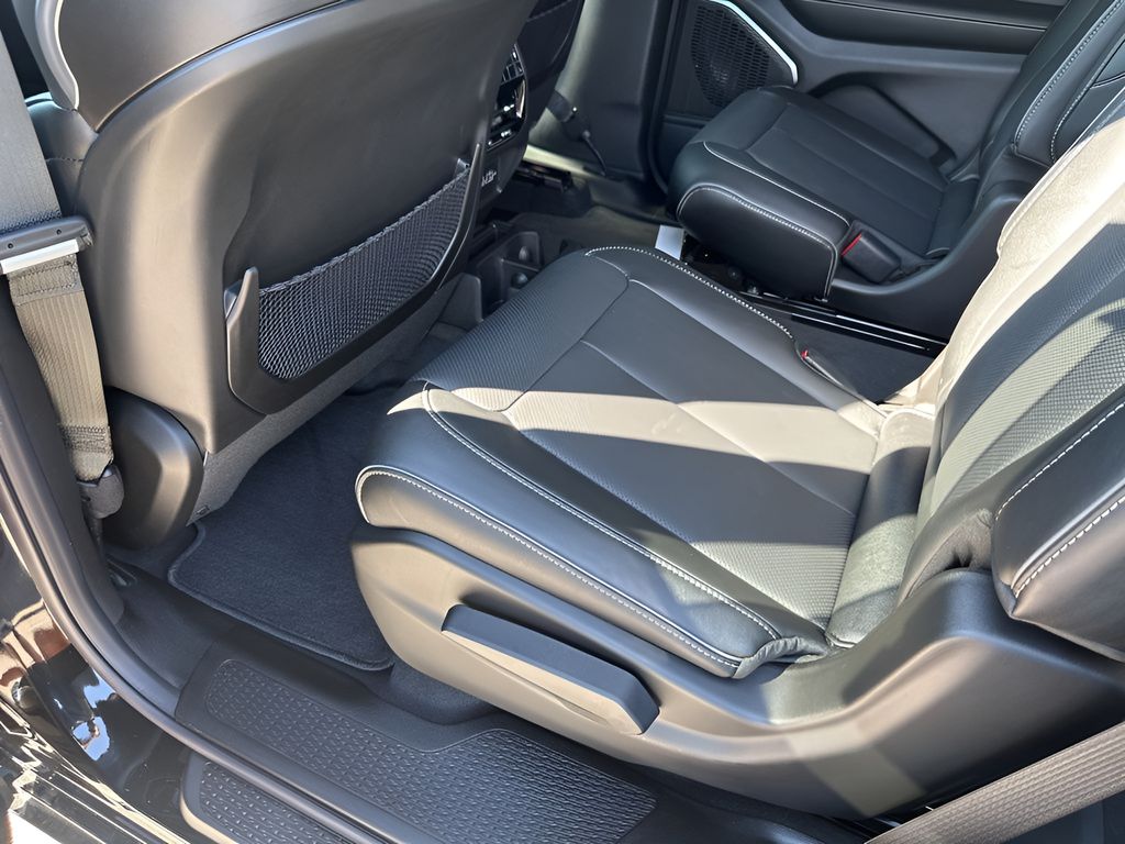 New Car 2025 Jeep Grand Cherokee L  Overland For Sale Under $60,000 In Austin, Texas