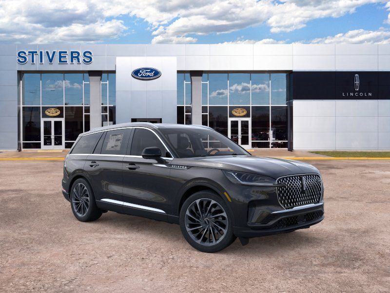 Infinite Black Metallic Clearcoat 2026 Lincoln Aviator SUV / Crossover Rear-Wheel Drive Automatic