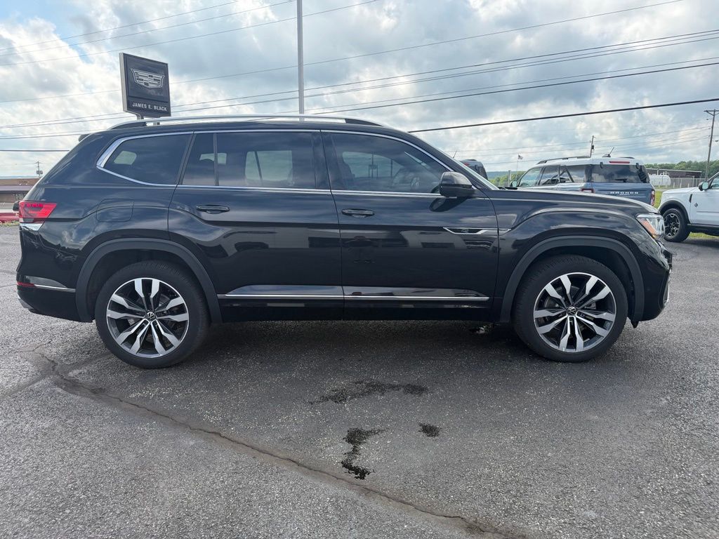 2023 Volkswagen Atlas 3.6L V6 SEL Premium R-Line Black at Klick Lewis Buick Chevrolet