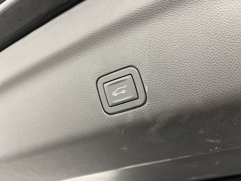 Thumbnail: 2024 GMC Yukon - 25