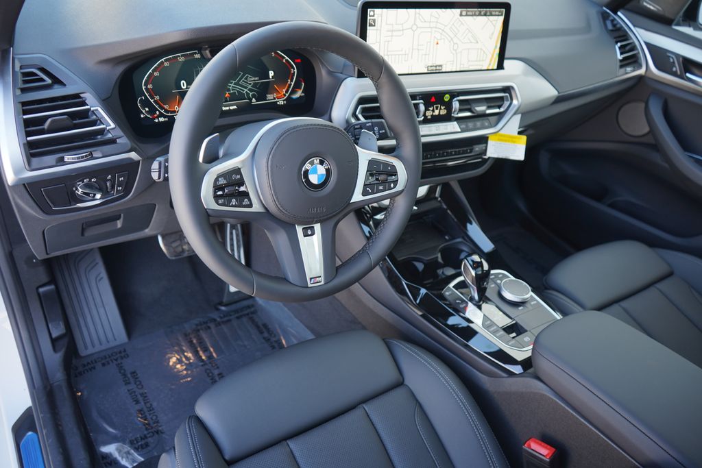 2024 BMW X3 sDrive30i 12