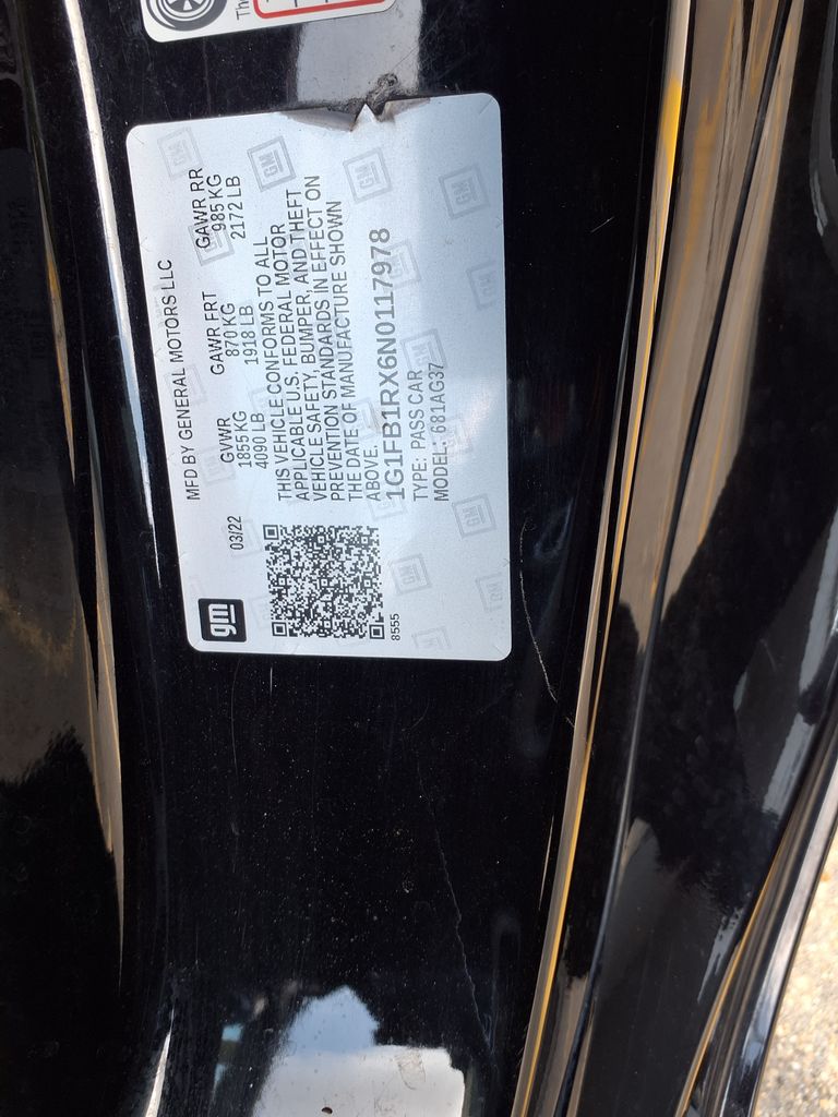Used 2022 Black Chevrolet 1LT image 29