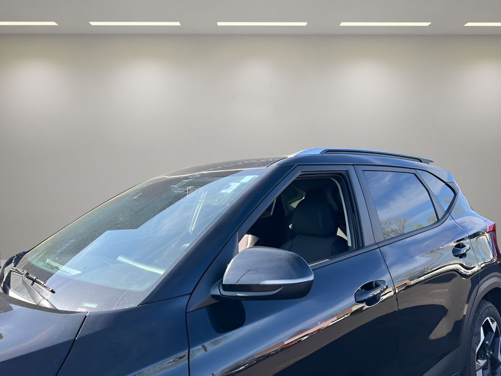 Used 2025 Kia Seltos SUV