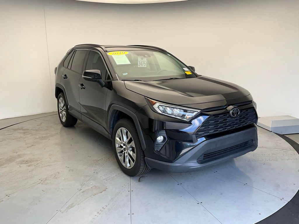 Thumbnail: 2019 Toyota RAV4 - 2