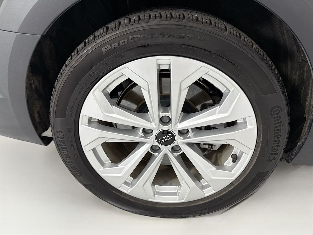 Thumbnail: 2023 Audi A4 - 32