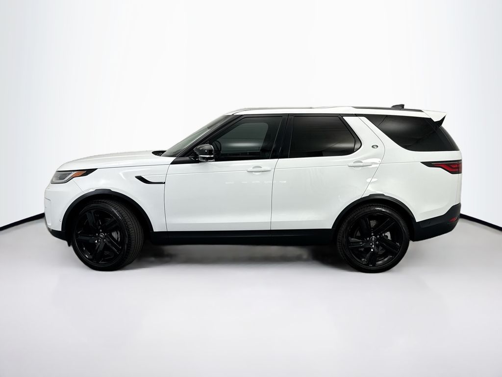 Thumbnail: 2025 Land Rover Discovery - 8