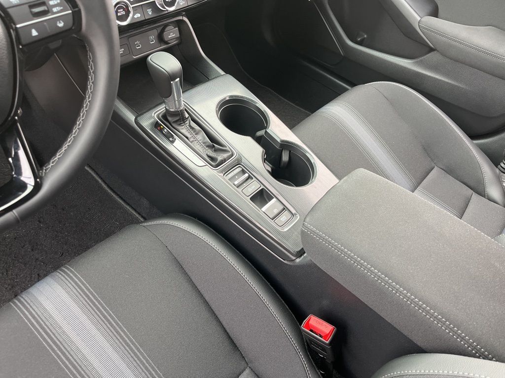 2025 Honda Civic Sport 11