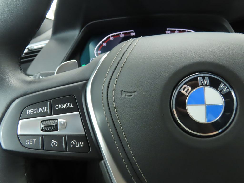 Thumbnail: 2022 BMW X5 - 11