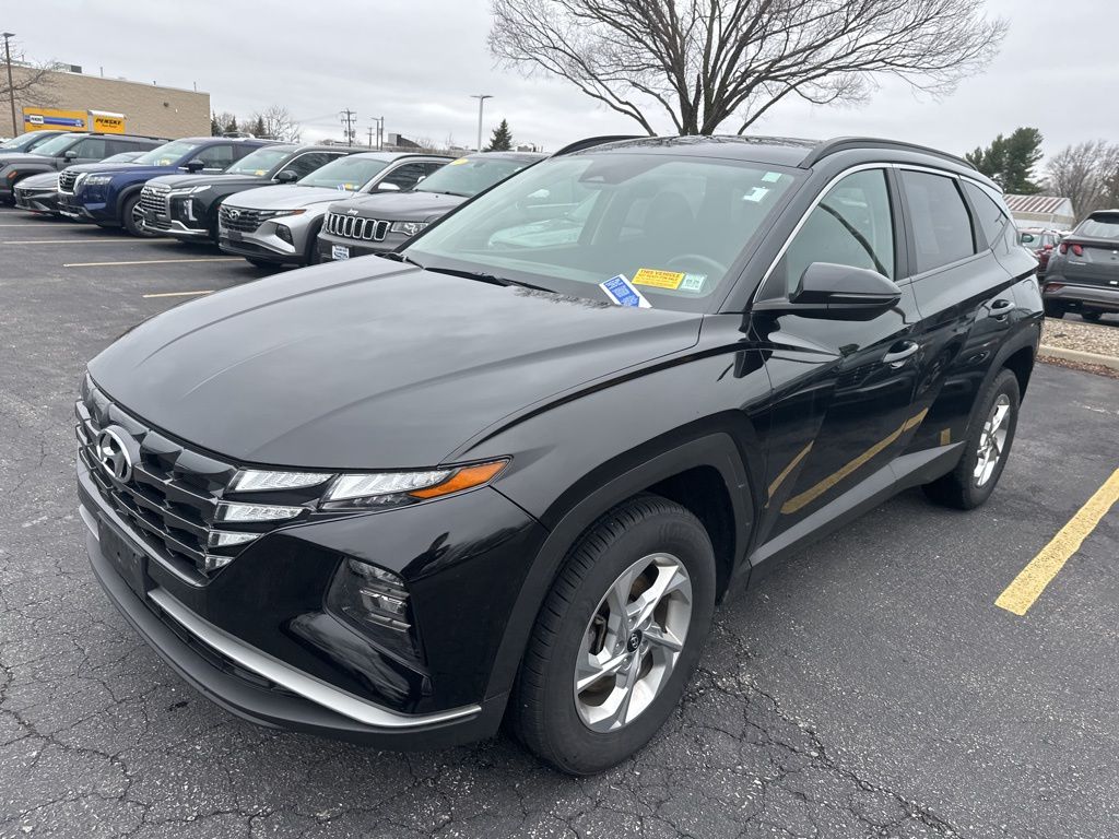 Certified Used 2022 Black Hyundai SEL image 4