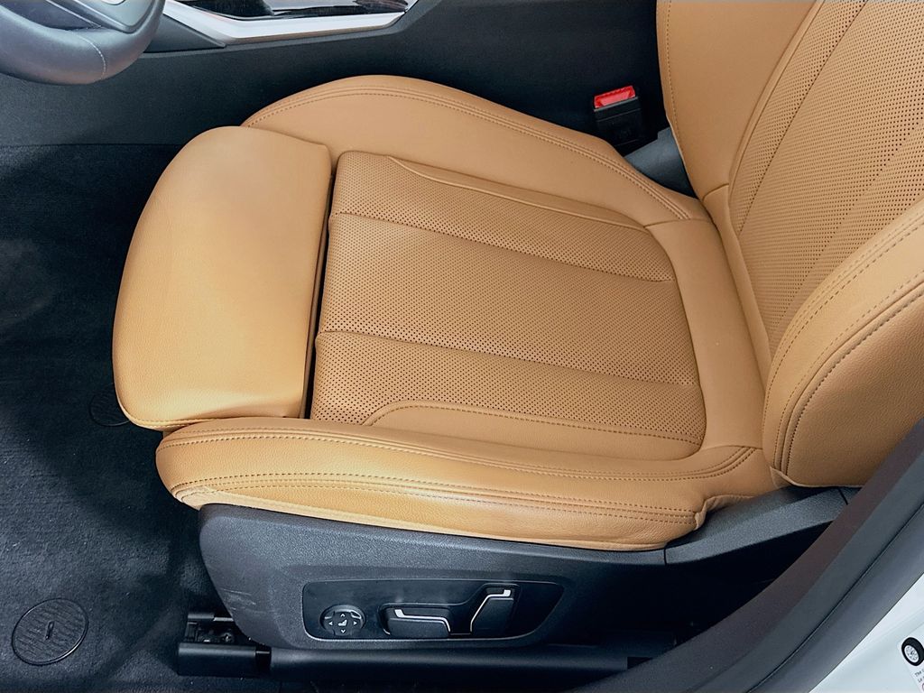 Thumbnail: 2024 BMW 3 Series - 20