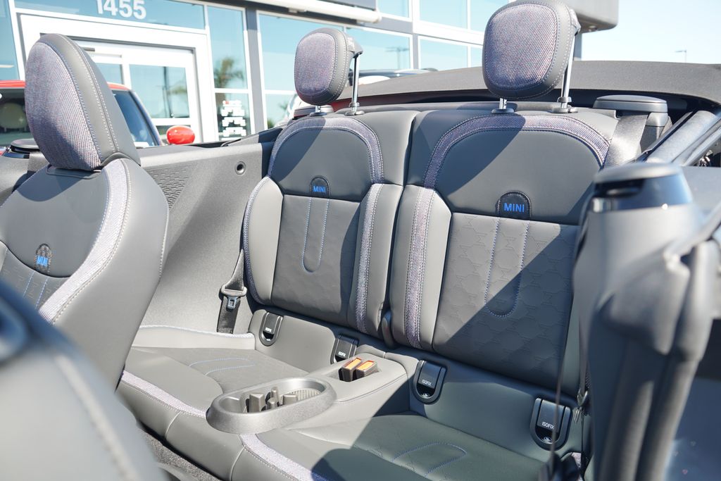 Thumbnail: 2026 MINI Cooper - 9