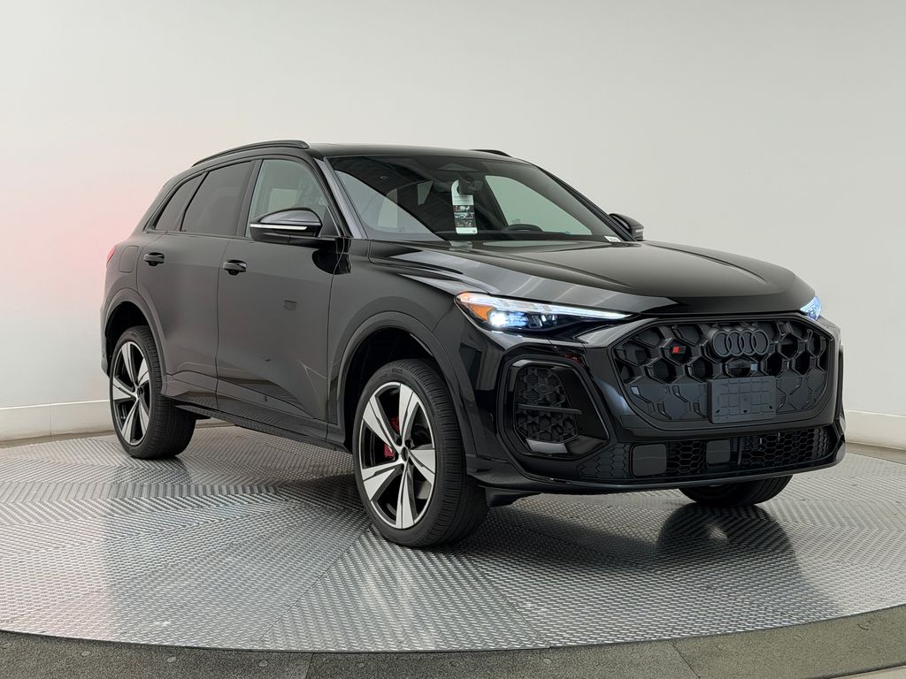 Thumbnail: 2026 Audi SQ5 - 2