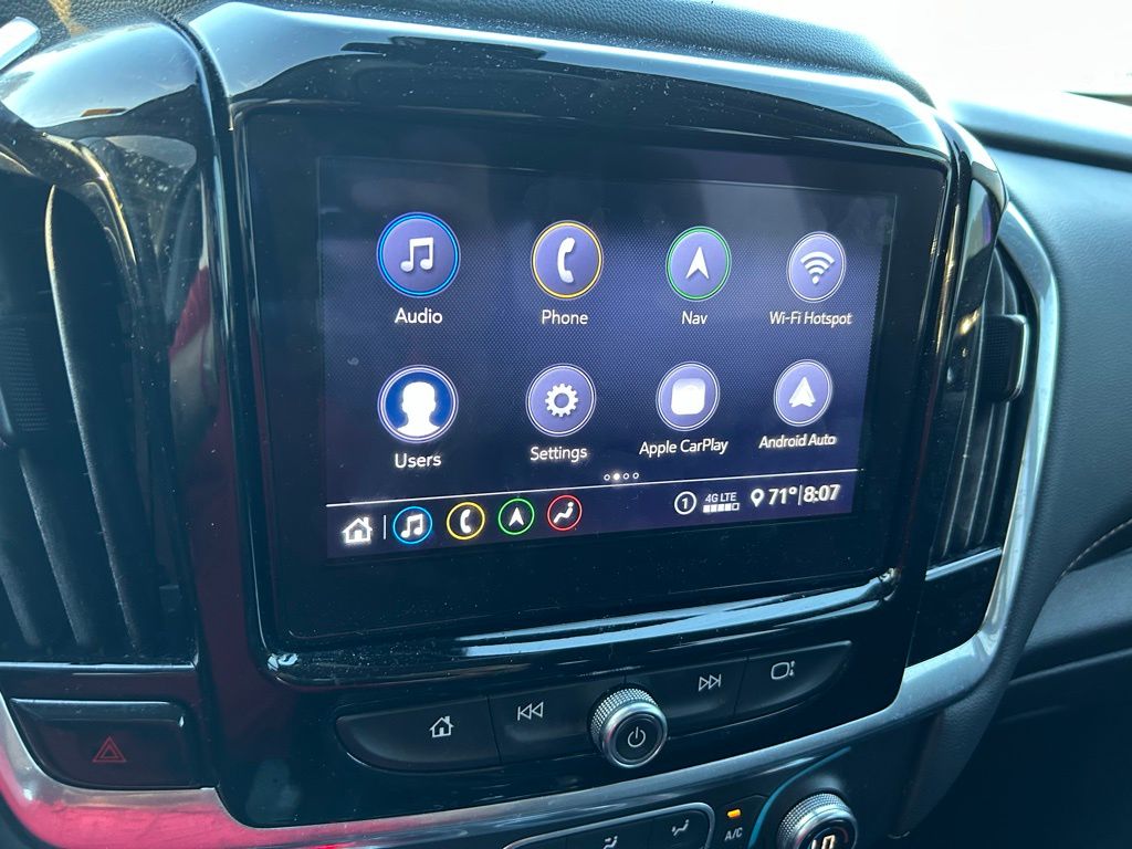 Thumbnail: 2020 Chevrolet Traverse - 25