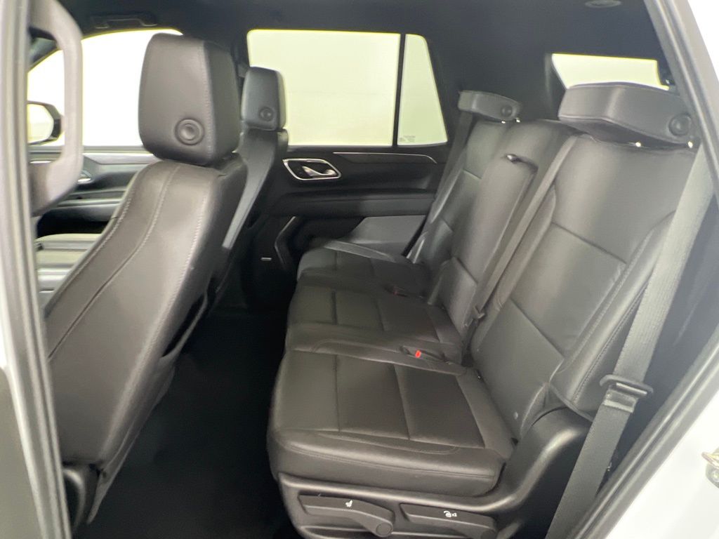 Used 2023 White Chevrolet LT image 33