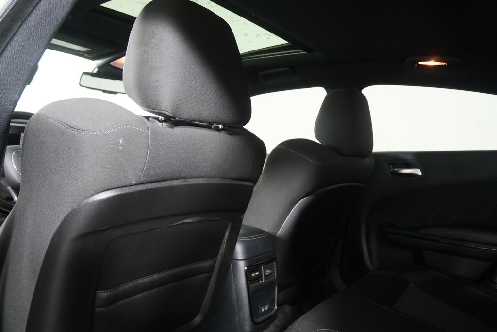 Thumbnail: 2020 Dodge Charger - 15