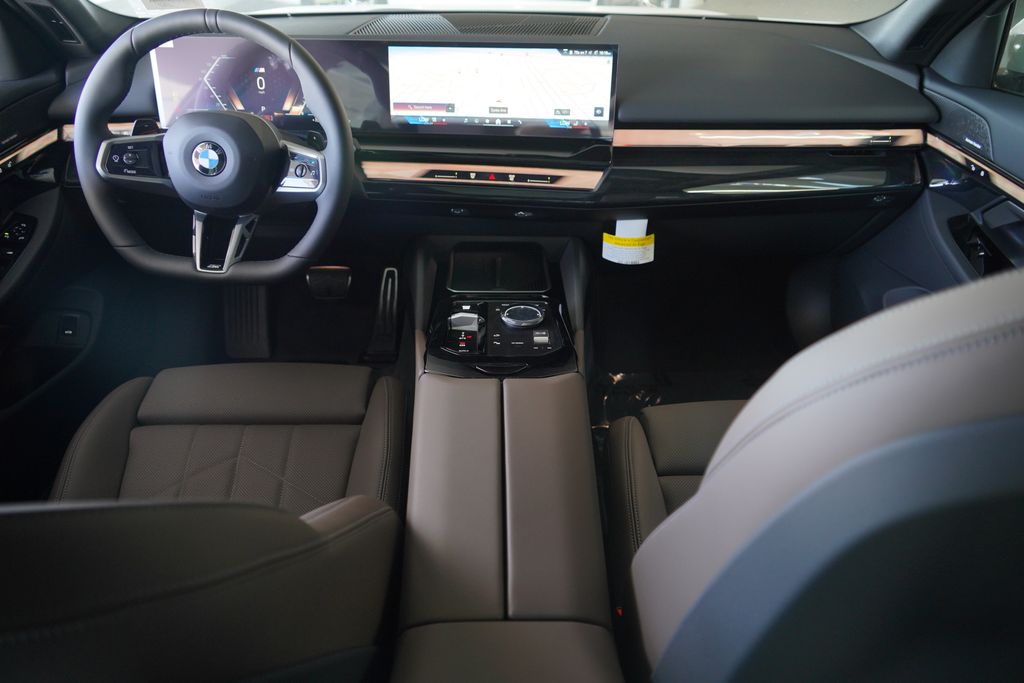 Thumbnail: 2027 BMW 5 Series - 13