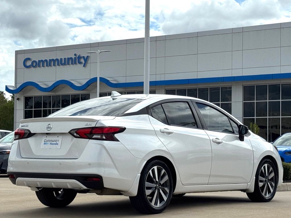 2020 Nissan Versa 1.6 SR - 1