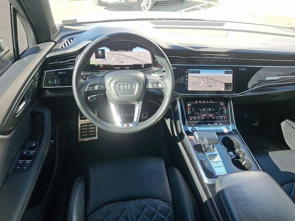 Thumbnail: 2023 Audi SQ7 - 11