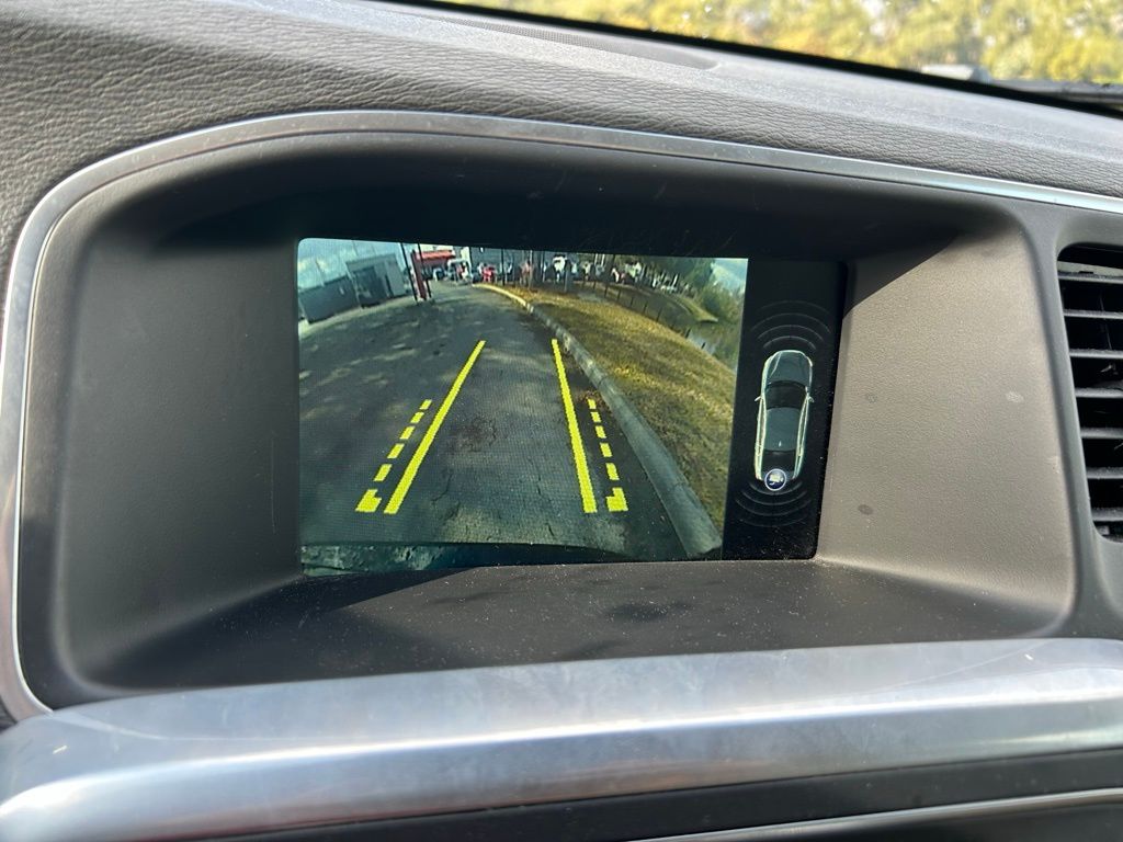 Thumbnail: 2016 Volvo S60 - 26