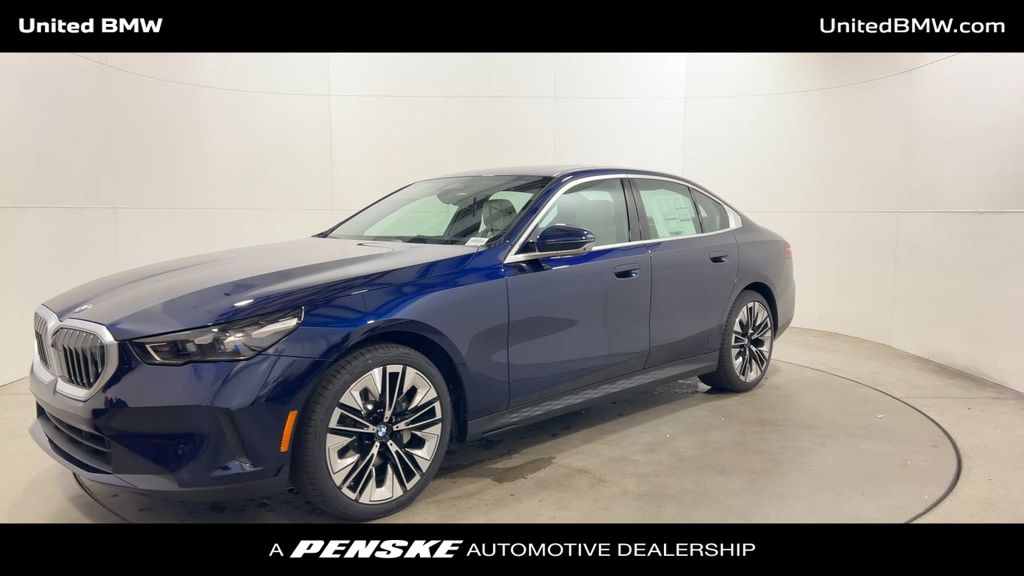 Thumbnail: 2026 BMW 5 Series - 4