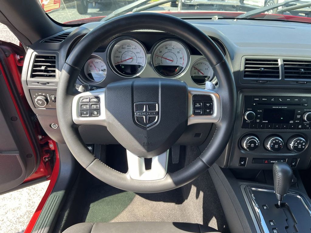 2012 Dodge Challenger R/T 17