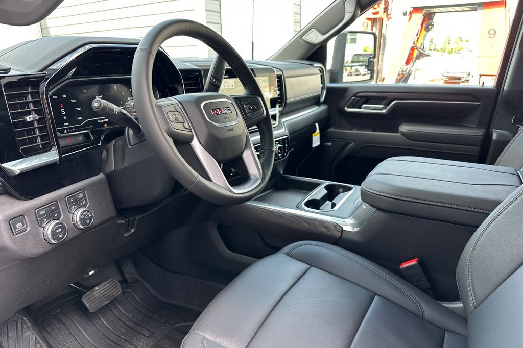 new 2025 GMC Sierra 2500HD car, priced at $77,520