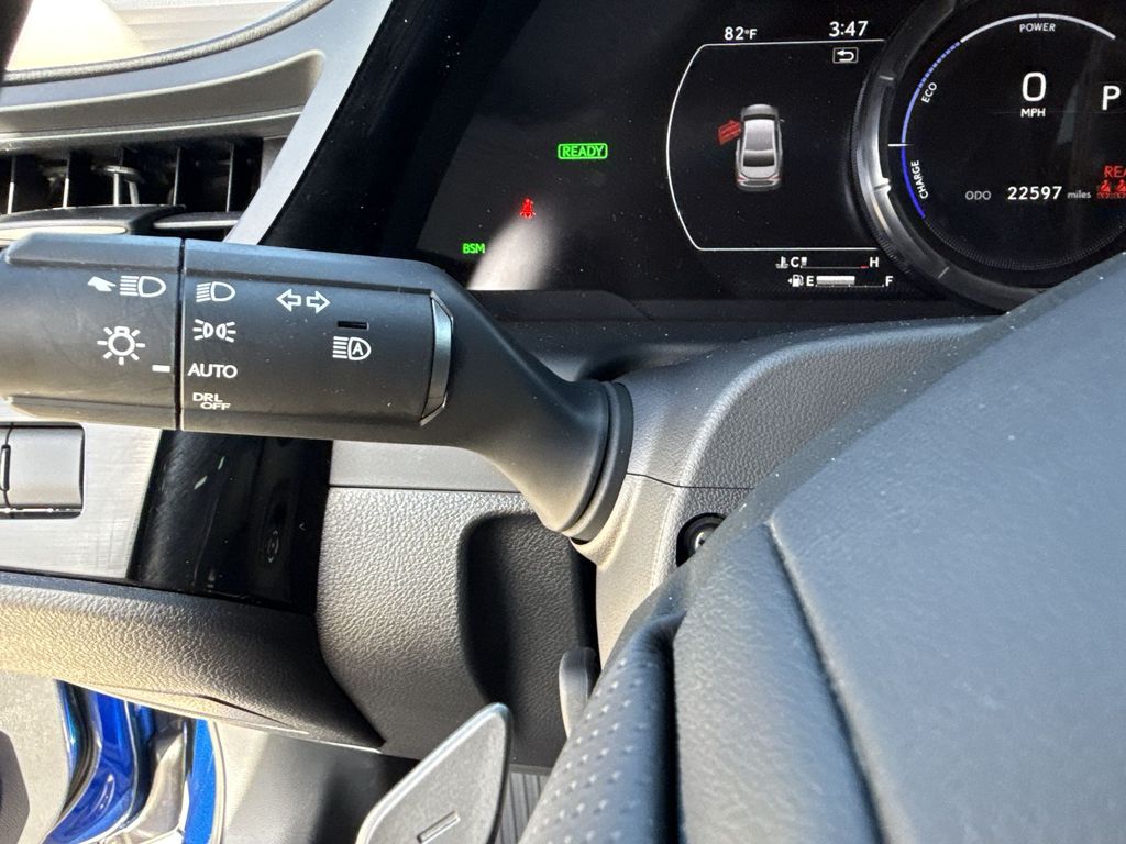 Thumbnail: 2023 Lexus ES - 28