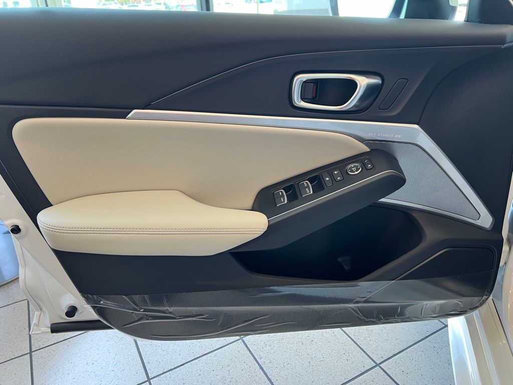 2025 Acura Integra Type S 8