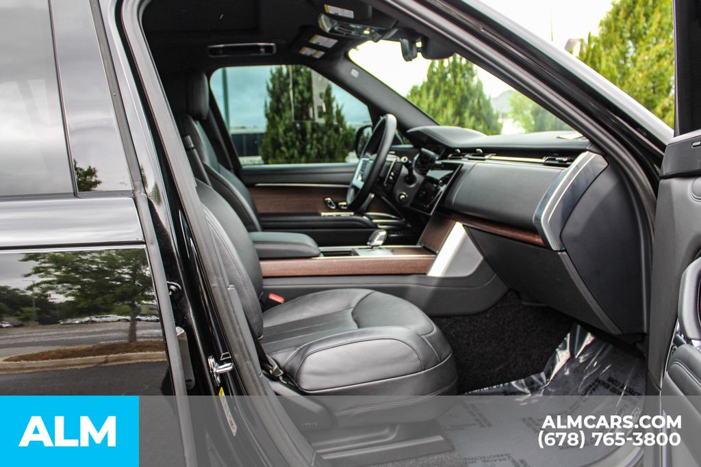 Used 2024 Black Land Rover SE image 21