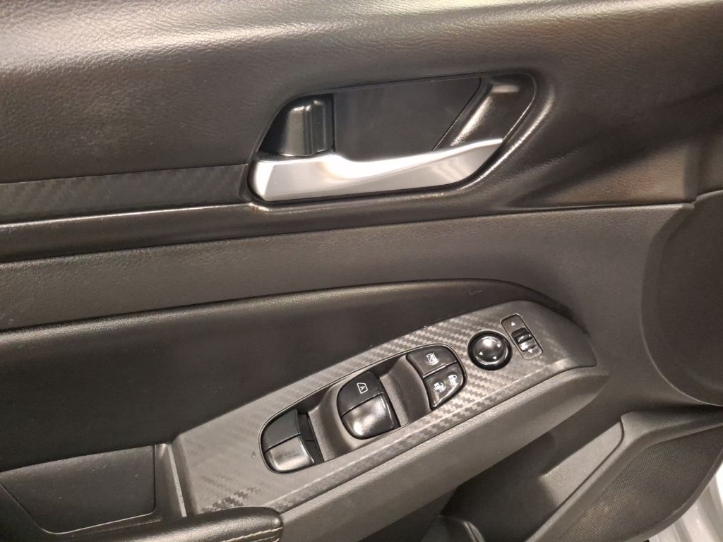 Used 2024 Nissan Altima Sedan