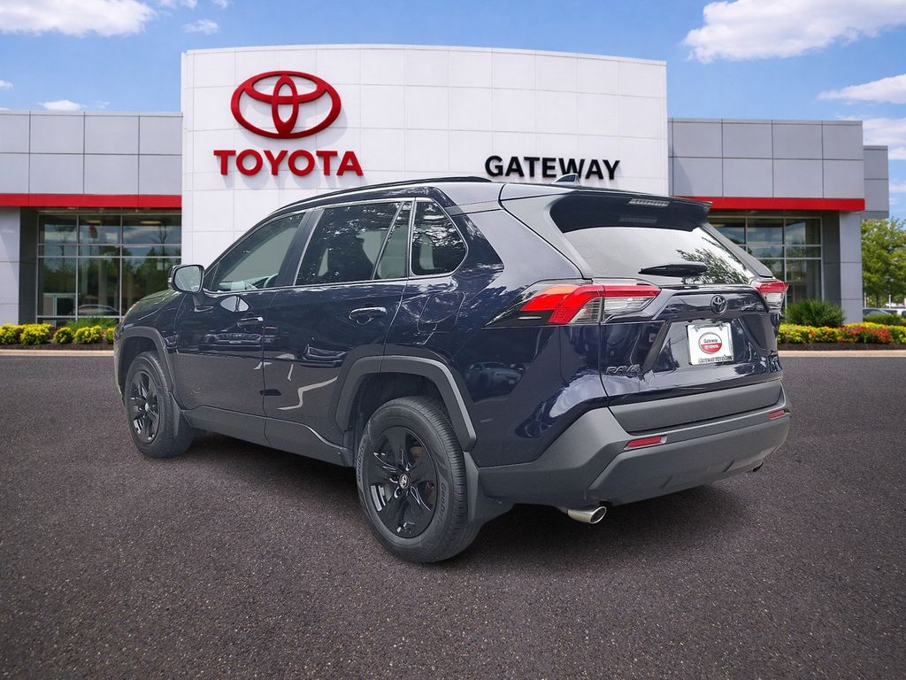 Thumbnail: 2020 Toyota RAV4 - 6