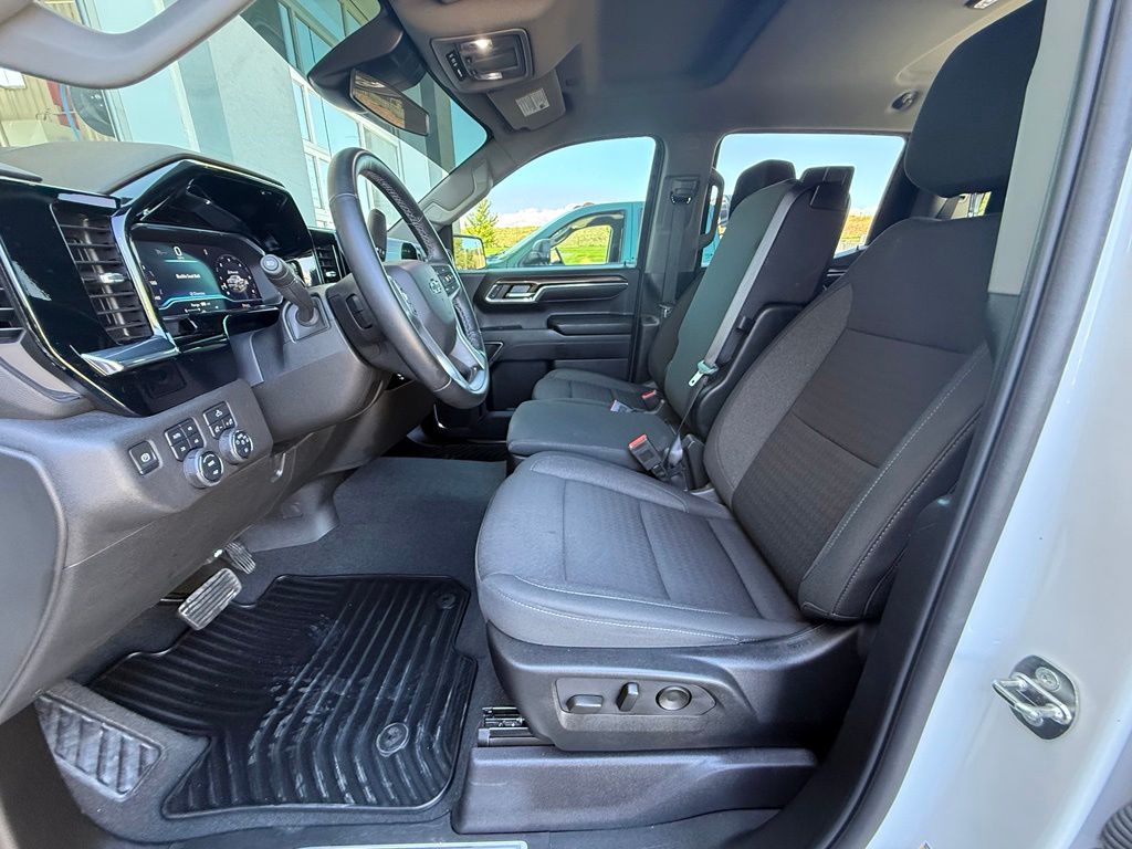 2024 Summit White Chevrolet Silverado 1500 RST 4X4 Truck
