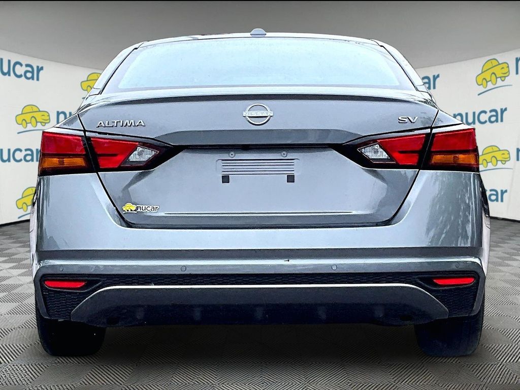 2024 Nissan Altima — photo 5
