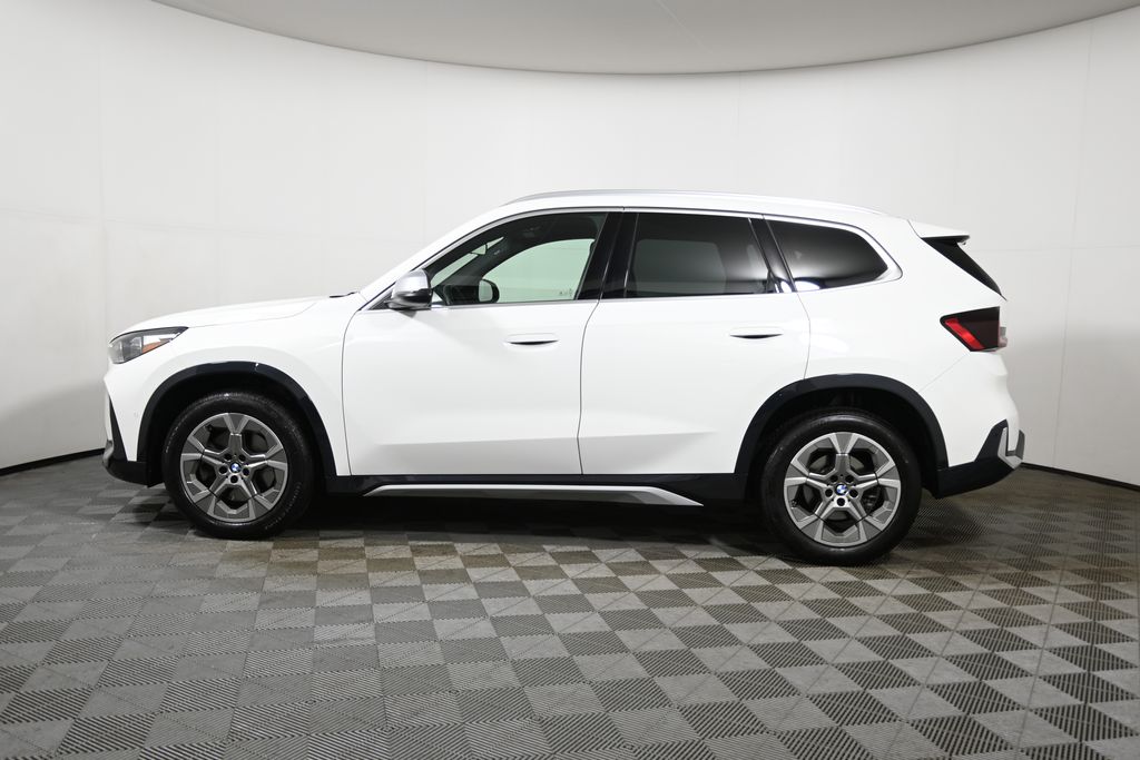 Thumbnail: 2023 BMW X1 - 2