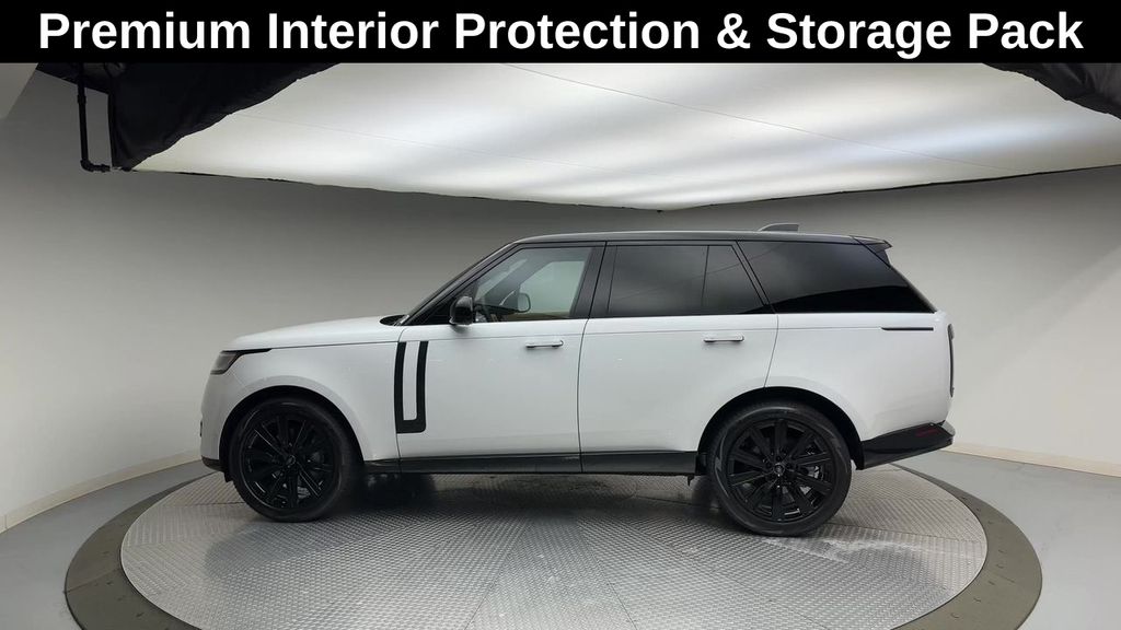 2023 Land Rover Range Rover SE 7