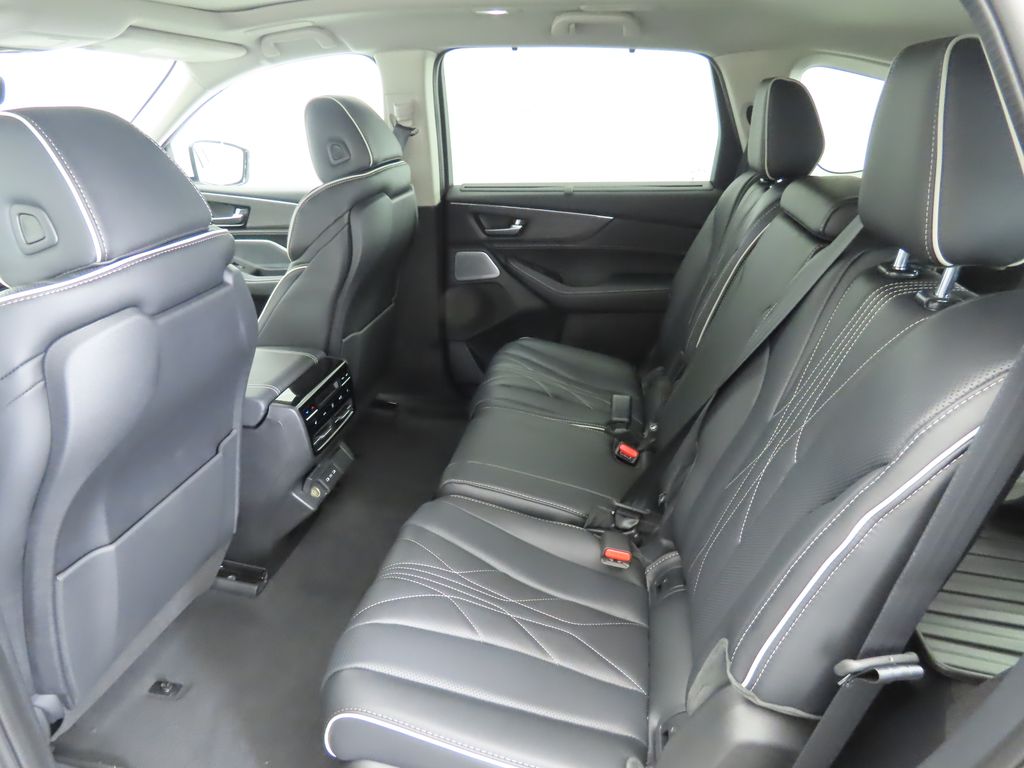 2025 Acura MDX Advance 23