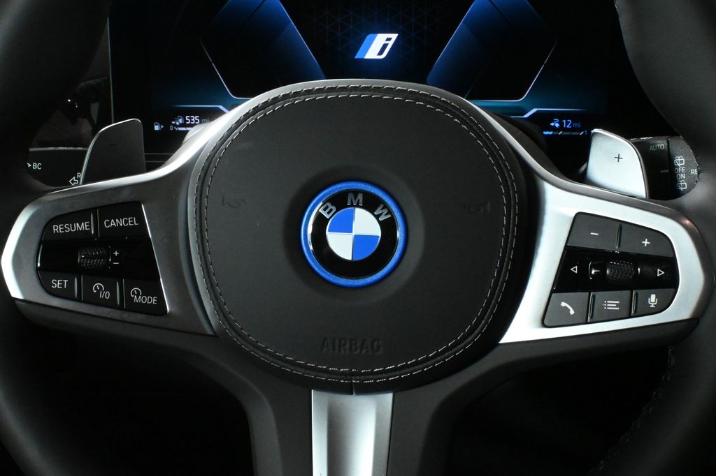 2025 BMW X5 xDrive50e 20
