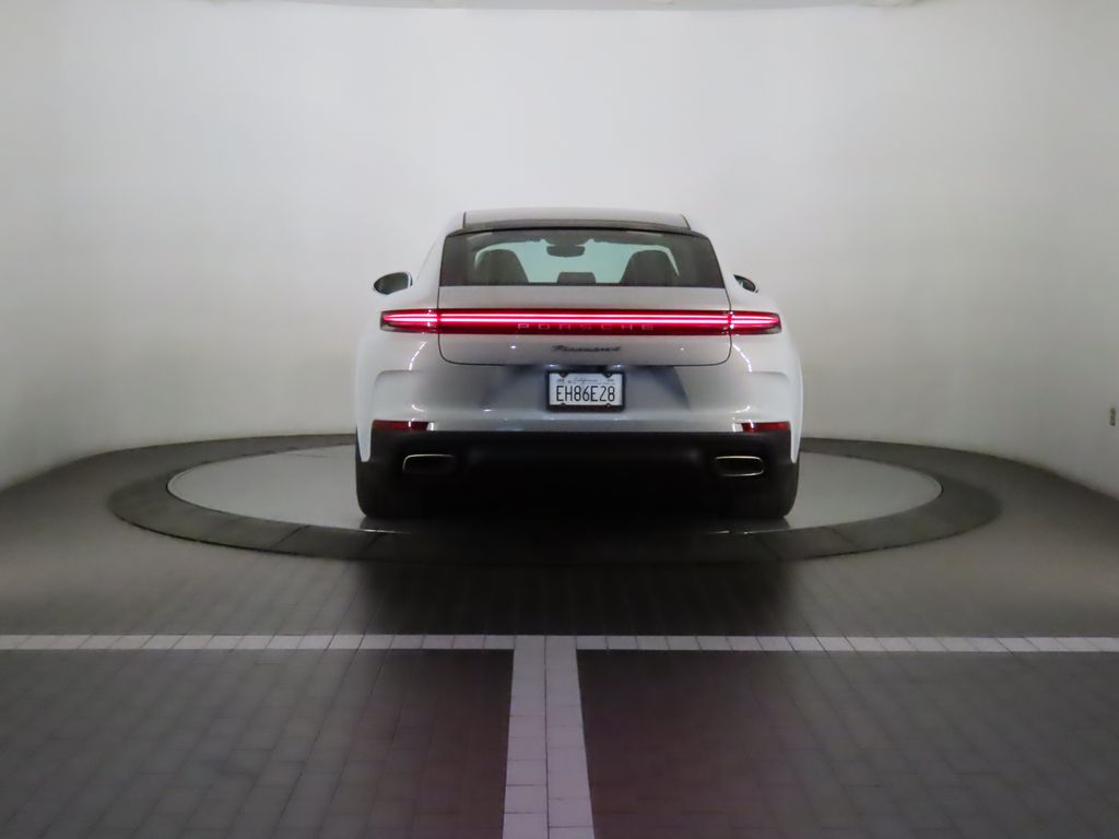 Thumbnail: 2026 Porsche Panamera - 6