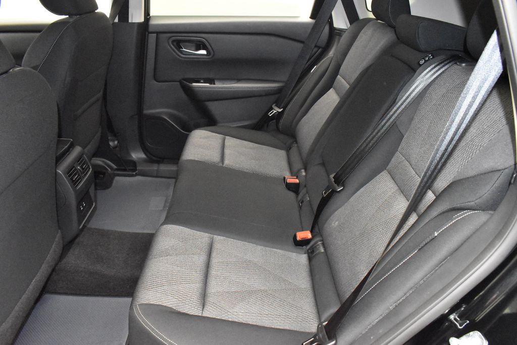 Thumbnail: 2024 Nissan Rogue - 31