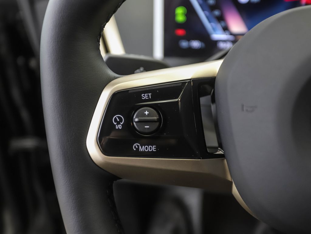 Thumbnail: 2026 BMW iX - 12