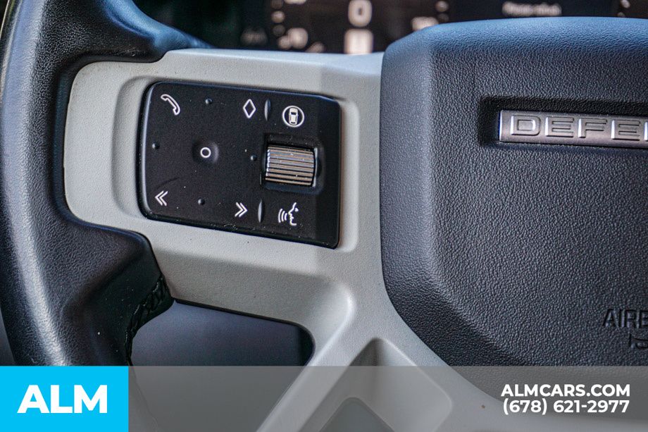 Used 2024 White Land Rover S image 28