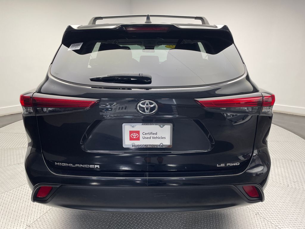 Thumbnail: 2022 Toyota Highlander - 6