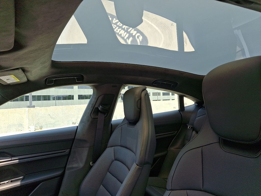 Thumbnail: 2025 Porsche Taycan - 29