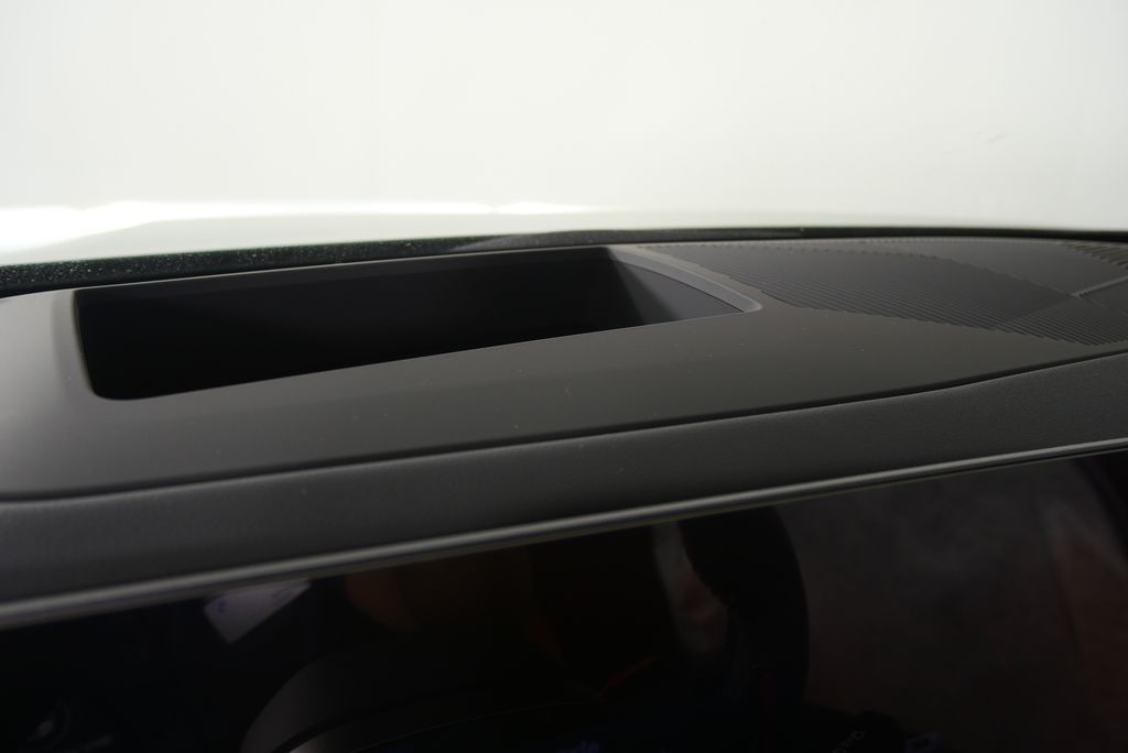 Thumbnail: 2026 BMW M5 - 25