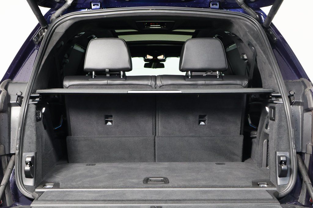 Thumbnail: 2023 BMW X7 - 15