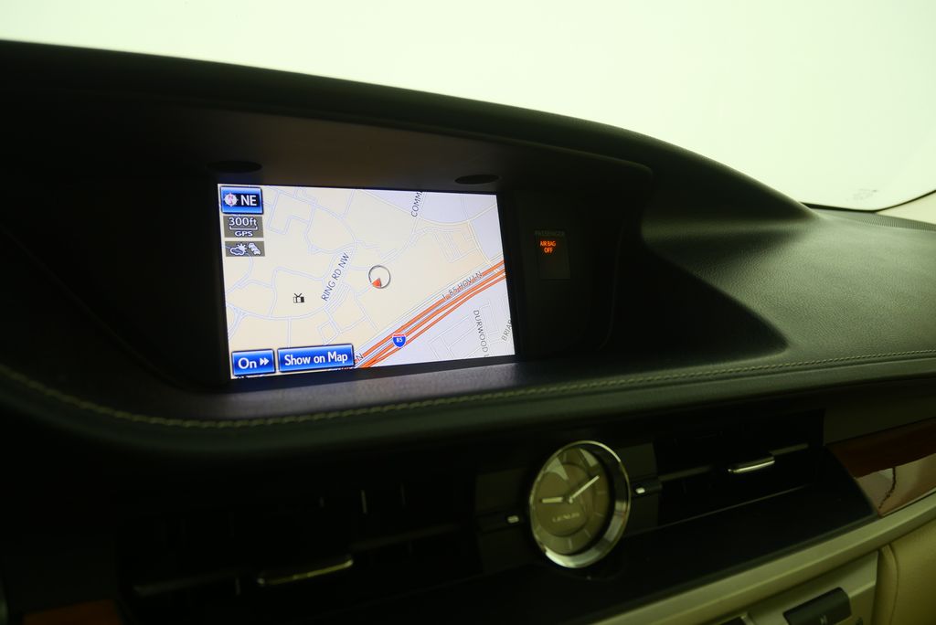 Thumbnail: 2013 Lexus ES - 19