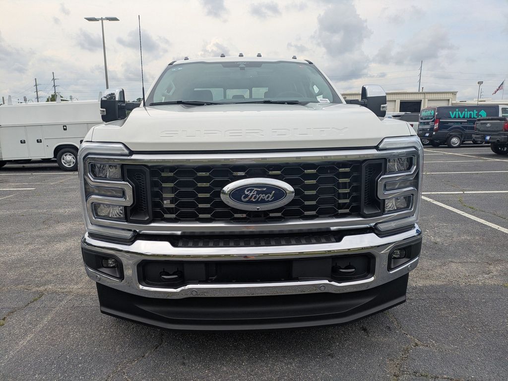 2026 Ford F-350 Super Duty LARIAT