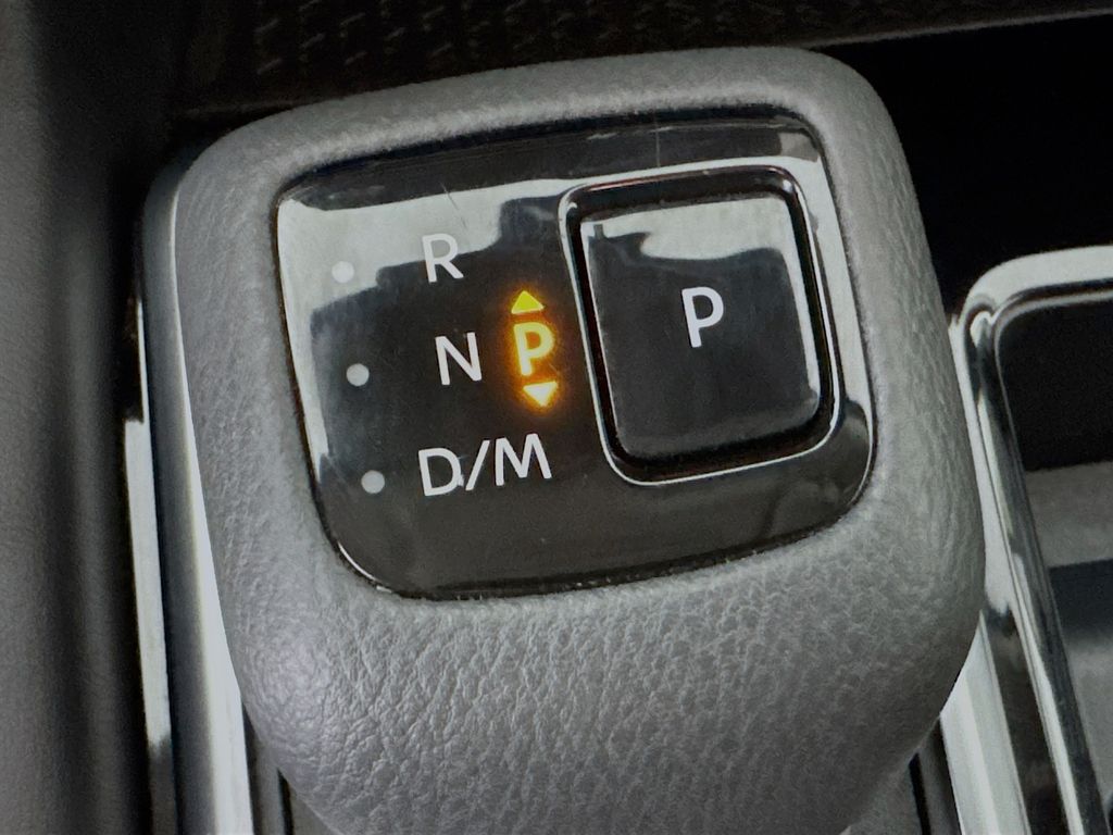 Used Car 2024 Nissan Pathfinder  Sv For Sale Under $30,000 In Austin, Texas